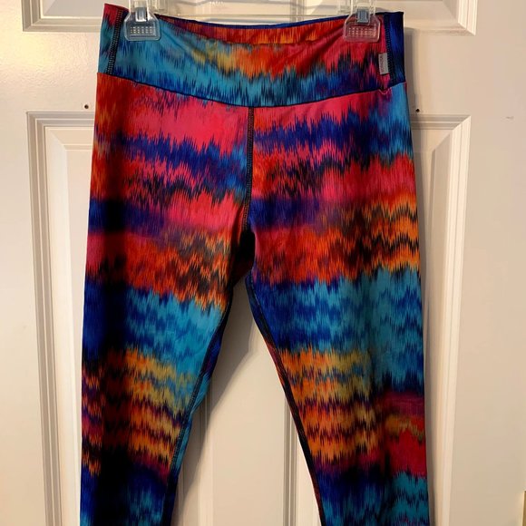 Workout Capri Leggings - Picture 1 of 2